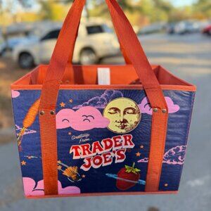 Trader Joe’s new Stand-Up Collapsible Grocery Tote